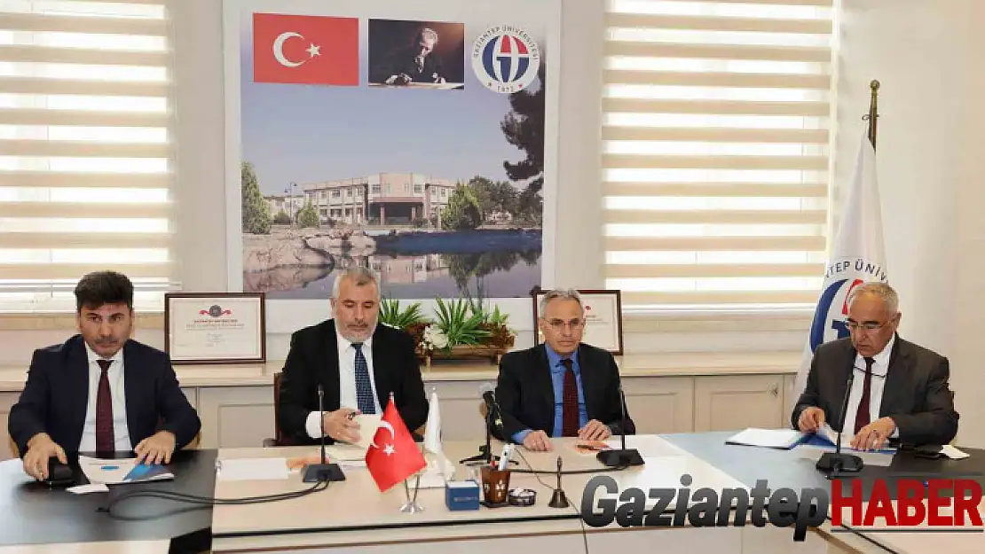 GAÜN'de ÖSYM koordinatörleri değerlendirme toplantısı