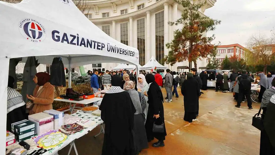 GAÜN'lü öğrenciler Gazze için yardım düzenledi