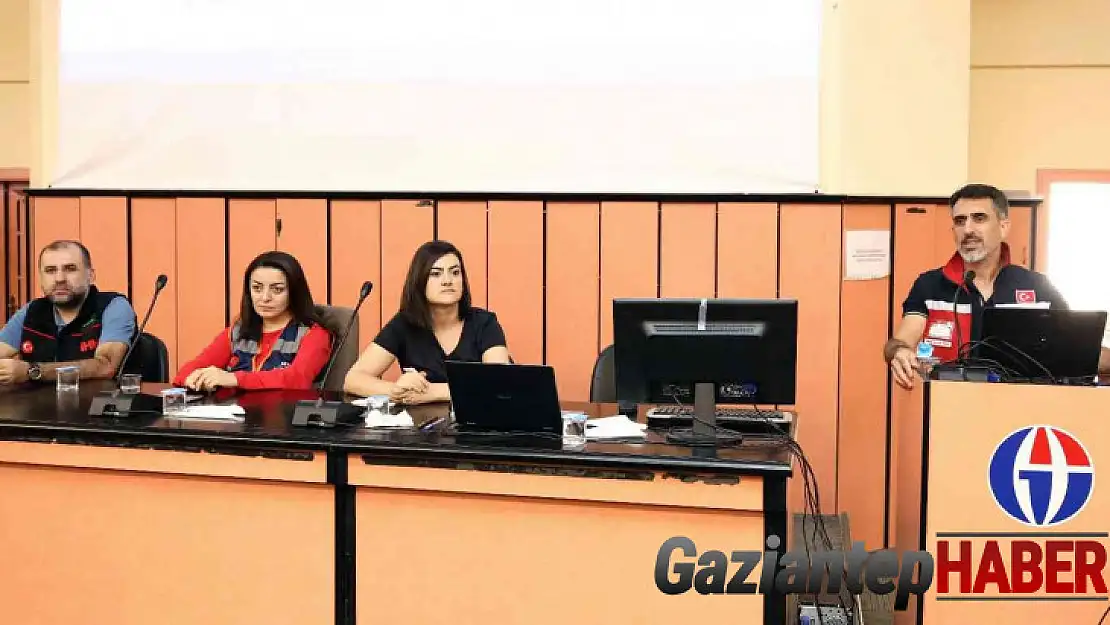 GAÜN öğrencilerine afet kültürü semineri