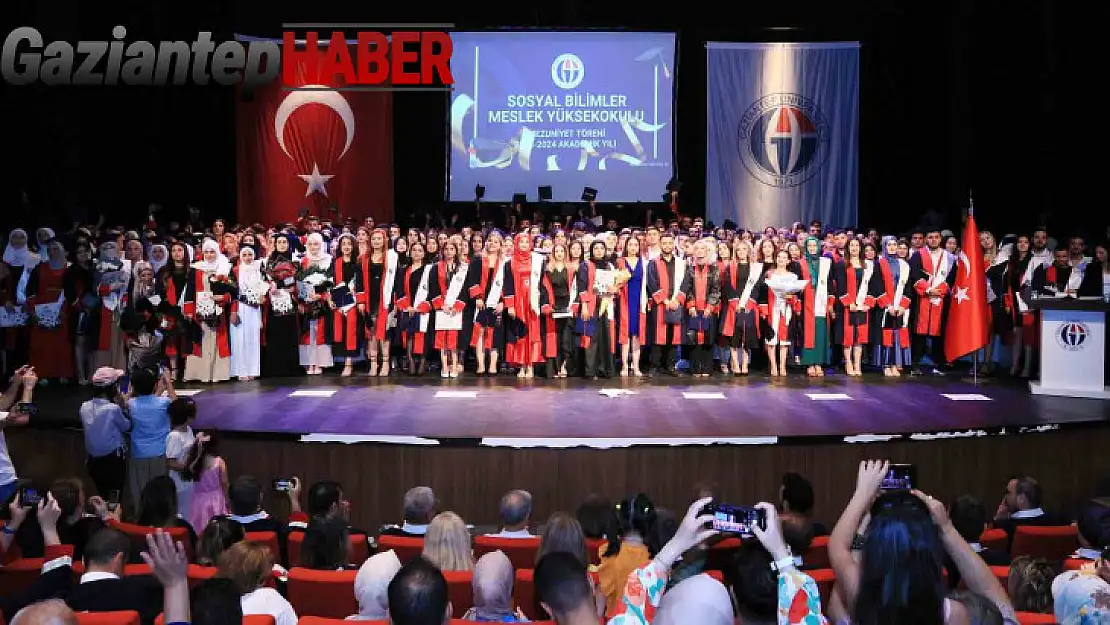 GAÜN Sosyal Bilimler MYO'da diploma heyecanı