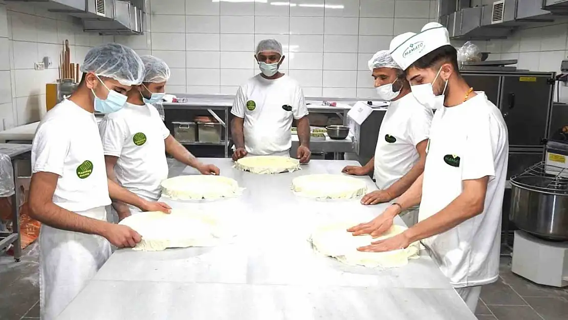 Gaziantep baklavasında Ramazan Bayramı mesaisi başladı