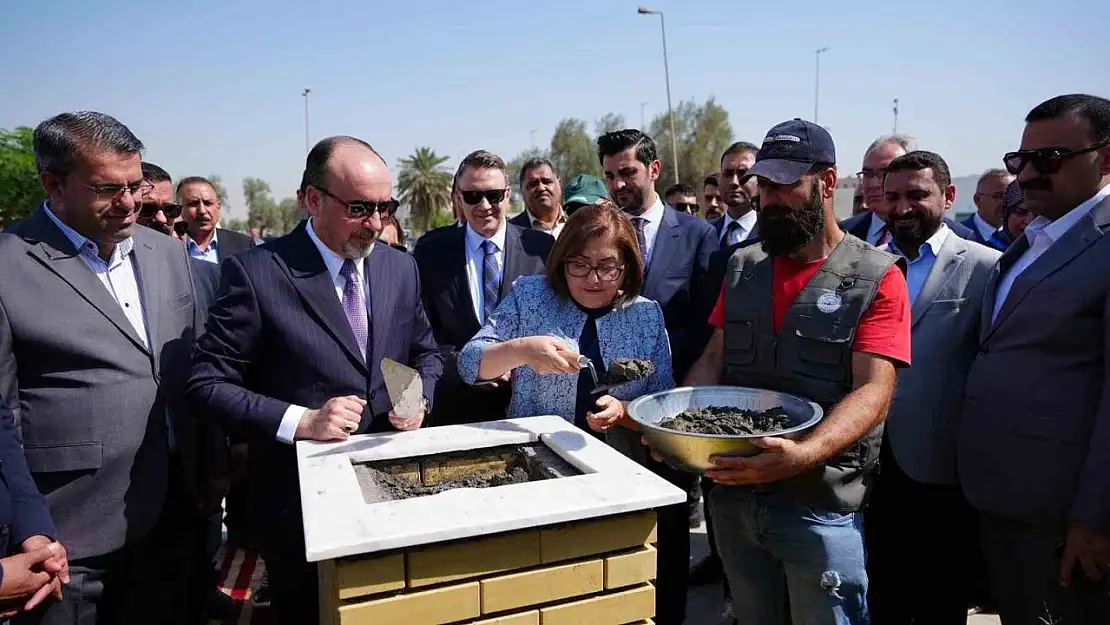 Gaziantep Büyükşehir, Bağdat'taki Türkiye Bahçesi'ne 5 bin fidan hediye etti