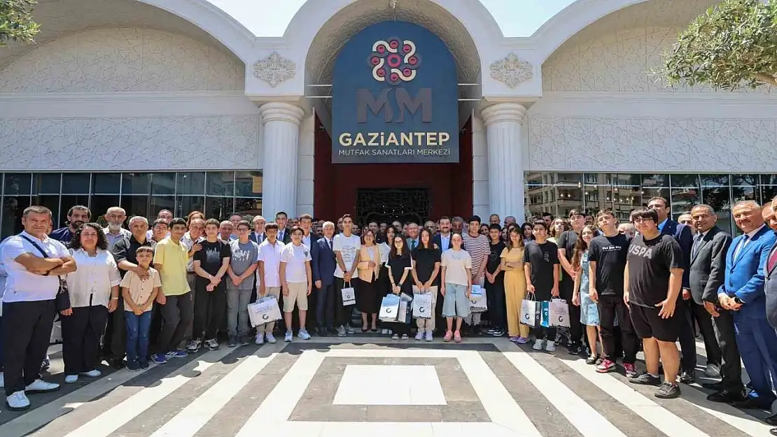 Gaziantep Büyükşehir'den 'Gaziantep 2025 LGS birincileri şampiyonlar buluşması'