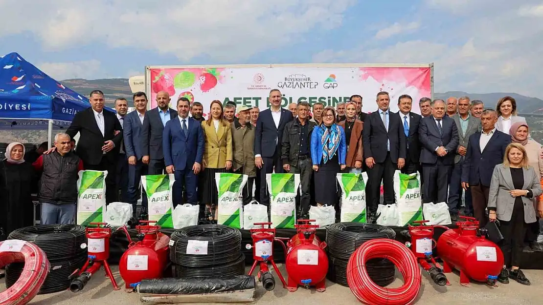 Gaziantep Büyükşehir'den Nurdağı'nda 200 çiftçiye çilek üretimi için destek