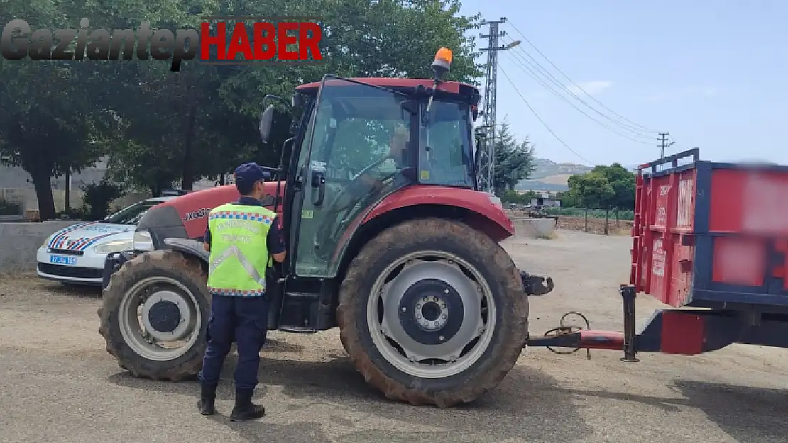 Gaziantep İl Jandarma Komutanlığı Trafik Denetimlerinde 112 Sürücüye Ceza Kesti