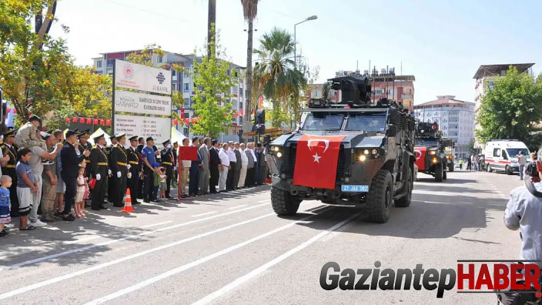 Gaziantep'in ilçelerinde 30 Ağustos coşkusu