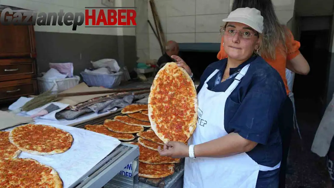 Gaziantep'in kadın pide ustası erkeklere taş çıkartıyor