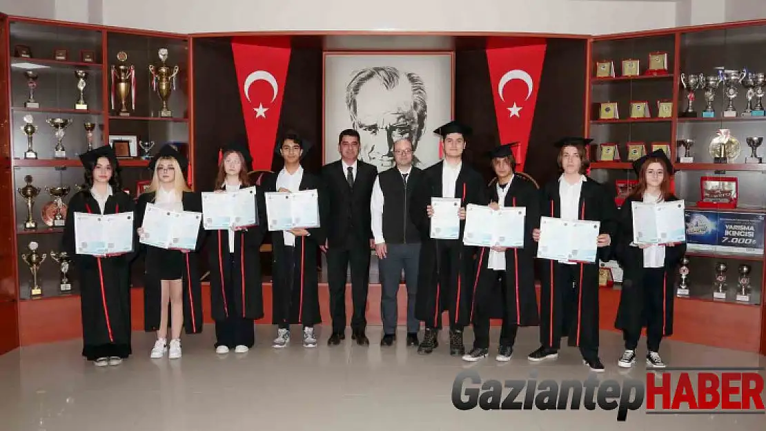 Gaziantep Kolej Vakfı Cemil Alevli IB Koleji'nde diploma heyecanı