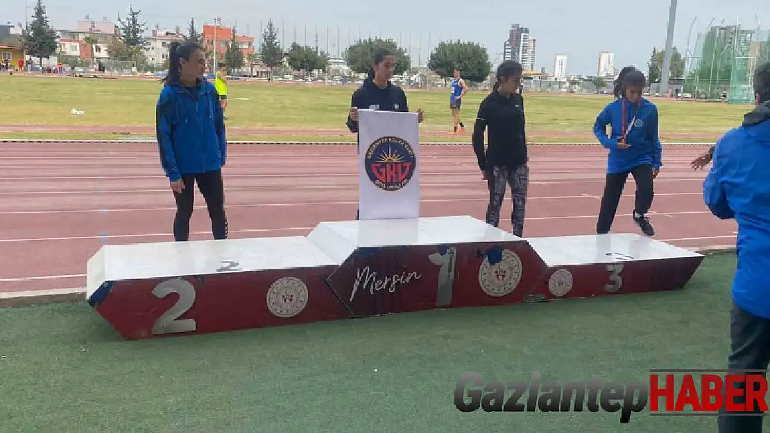 Gaziantep Kolej Vakfı'ndan atletizmde çifte birincilik