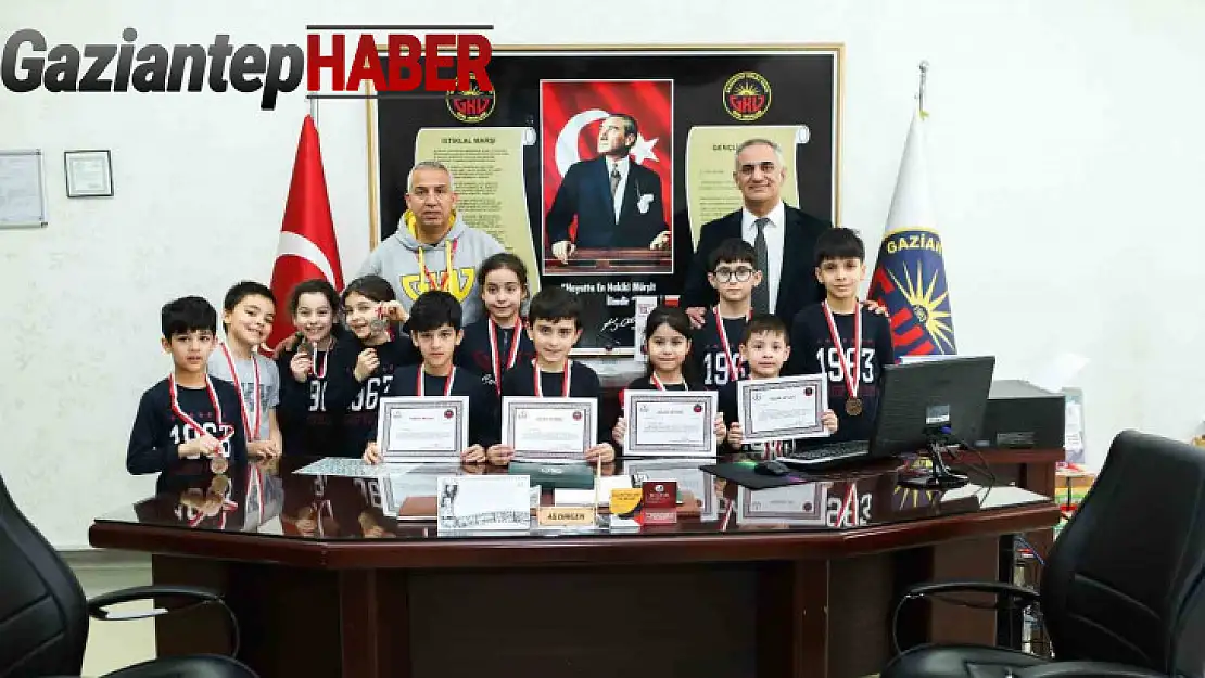 Gaziantep Kolej Vakfı öğrencileri başarıdan başarıya koşuyor