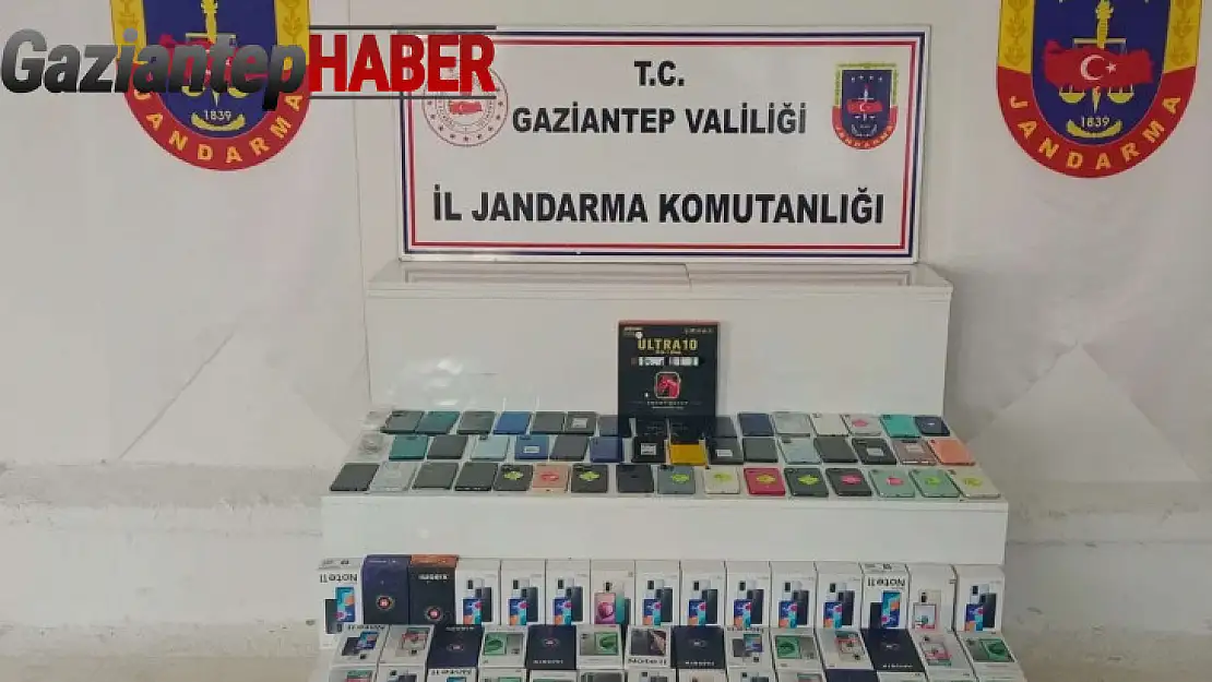 Gaziantep'te 2 milyon lira değerinde kaçak cep telefonu ele geçirildi