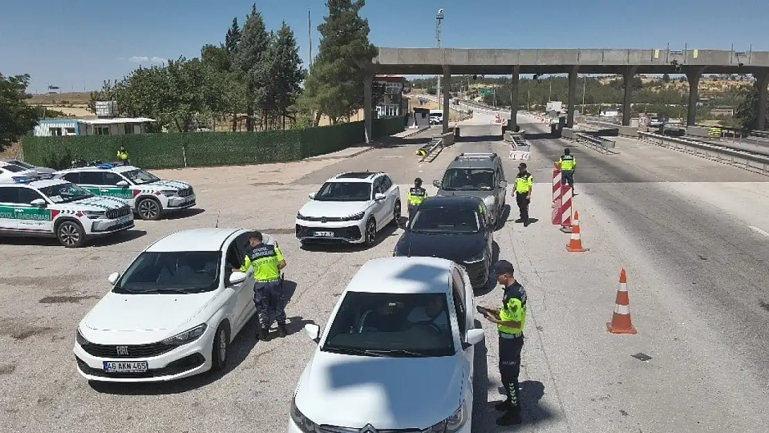 Gaziantep'te 217 araca 300 bin TL trafik idari para cezası