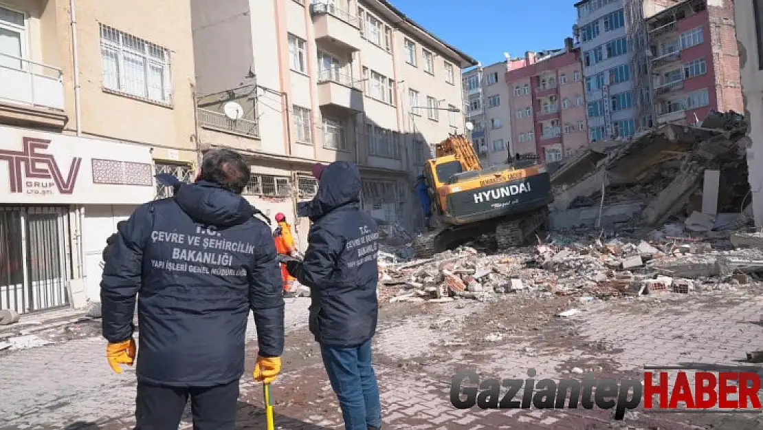 Gaziantep'te 27 bin 987 bağımsız birimin ağır hasarlı ve yıkık olduğu tespit edildi