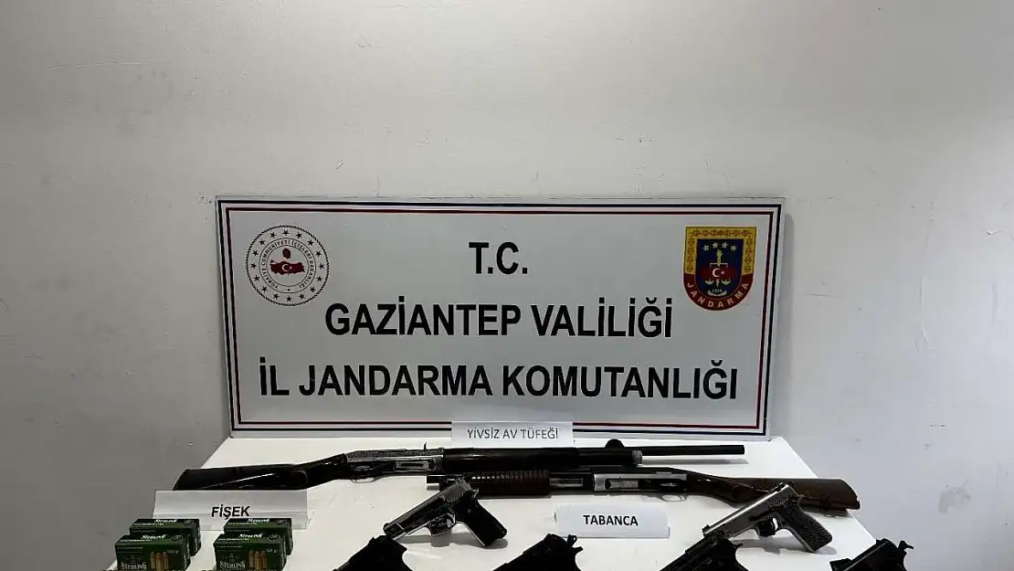 Gaziantep'te 8 adet ruhsatsız silah ele geçirildi