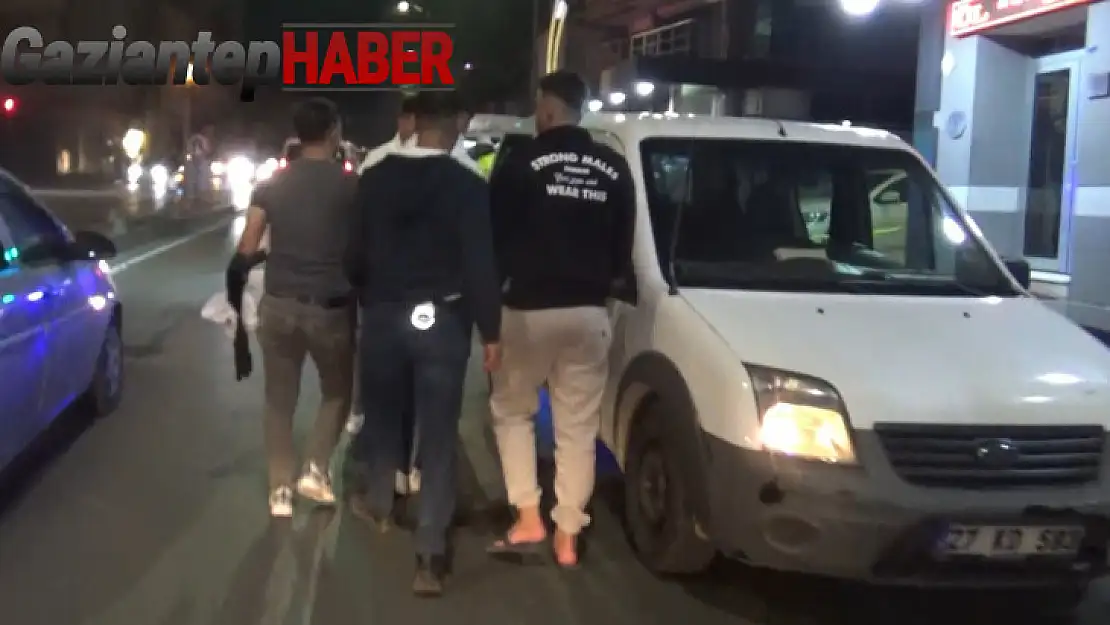 Gaziantep'te alacak verecek kavgası kanlı bitti: 1'i ağır 3 yaralı