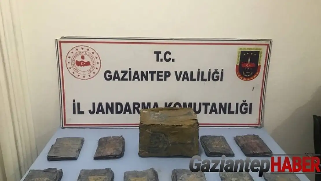 Gaziantep'te altınla yazılmış Tevrat ele geçirildi