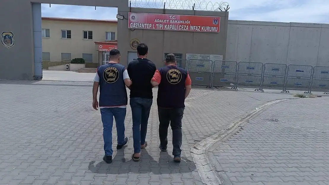 Gaziantep'te aranan 2 hükümlü yakalandı