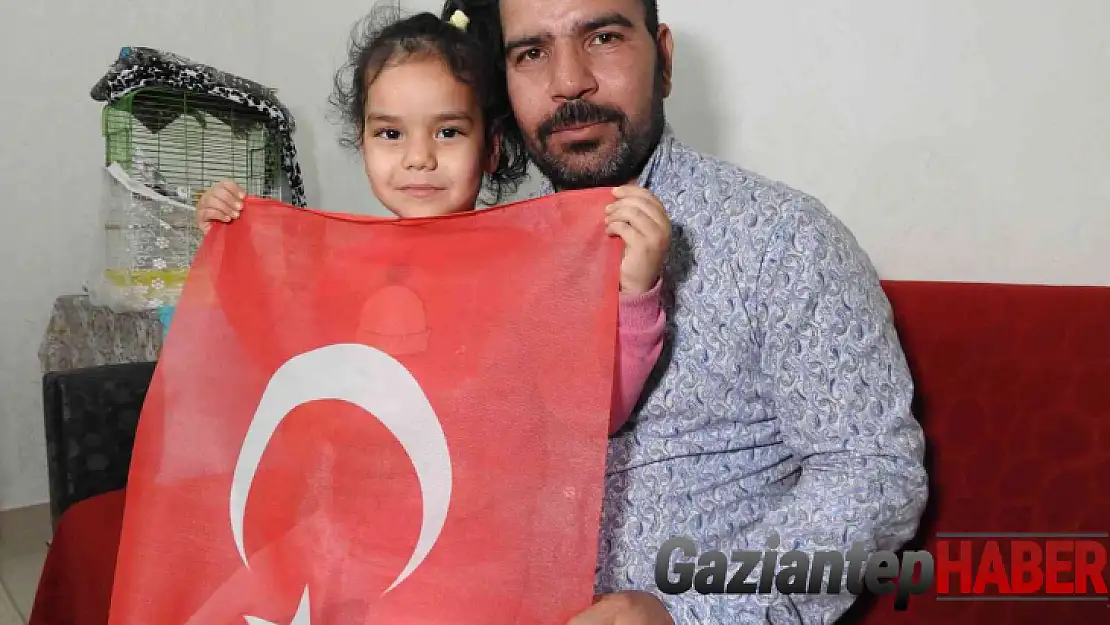 Gaziantep'te bayrak sevgisi kameraya yansıyan kız konuştu