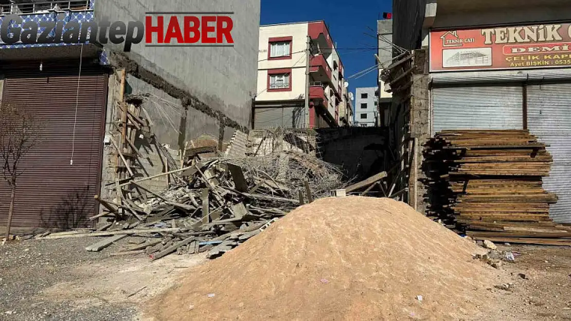 Gaziantep'te beton dökümü sonrası inşaat çöktü: 1'i ağır 2 yaralı