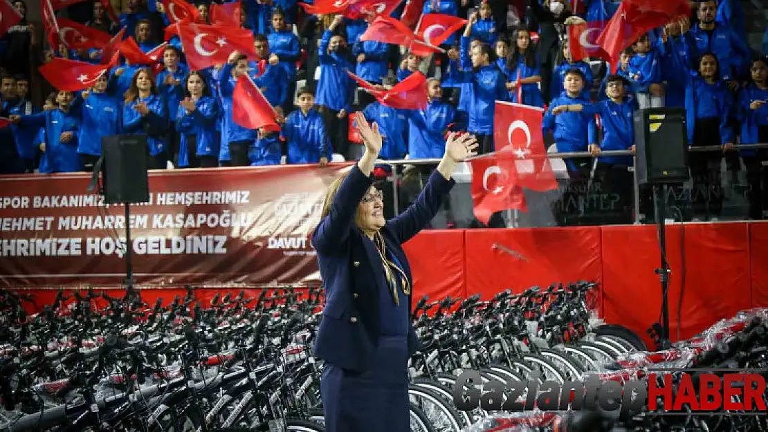 Gaziantep'te bin 500 lisanslı sporcuya bisiklet dağıtıldı