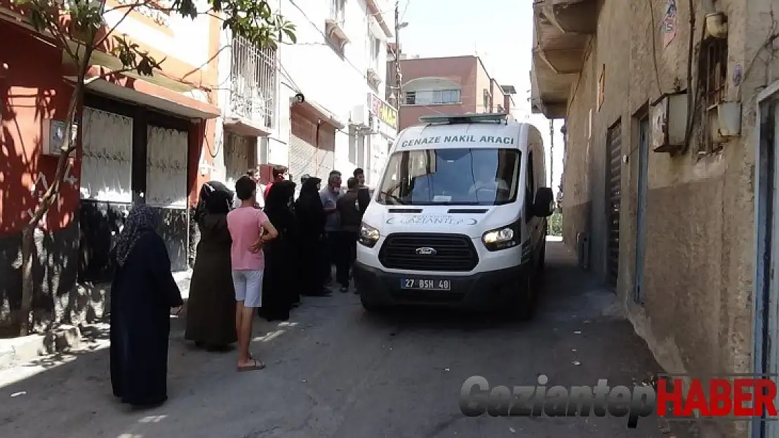 Gaziantep'te boğazına süt kaçan bebek öldü