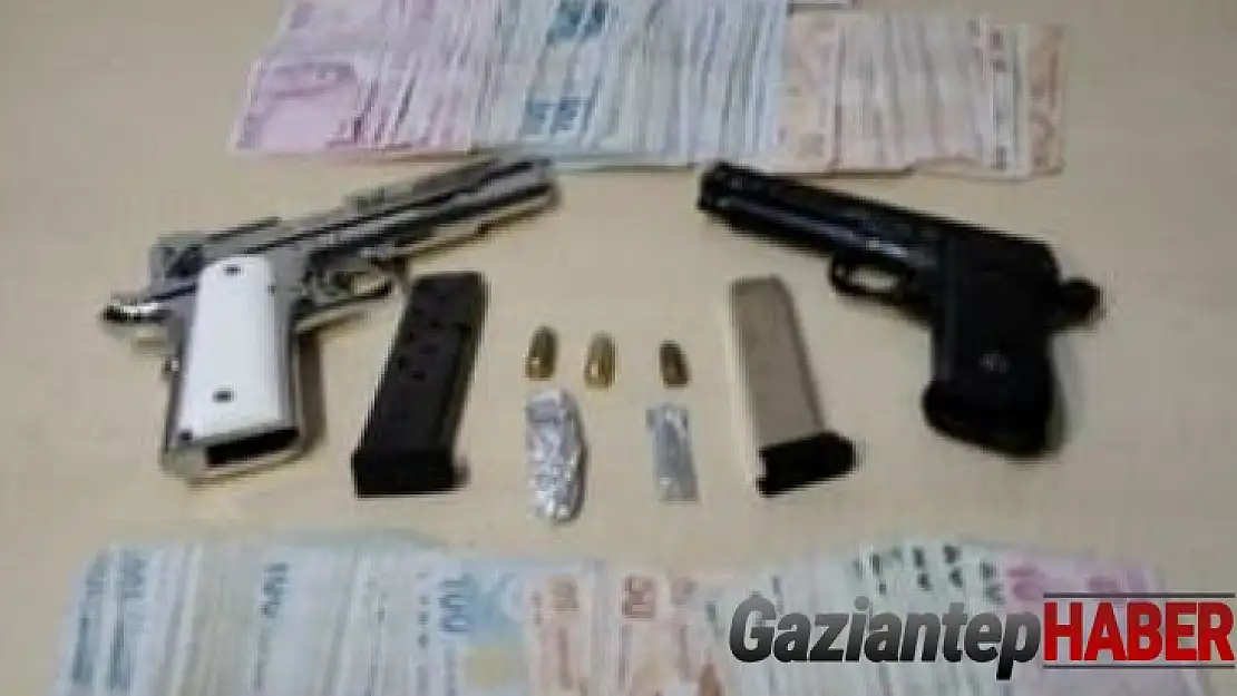 Gaziantep'te çok sayıda tabanca ve av tüfeği ele geçirildi