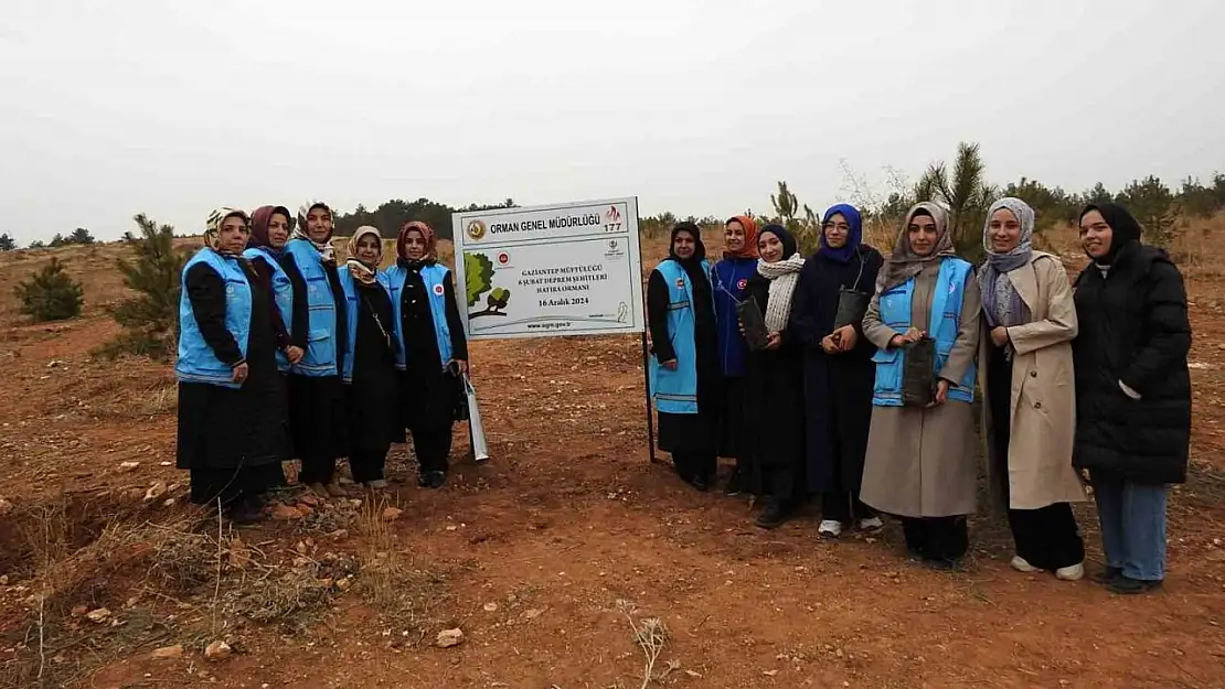 Gaziantep'te deprem şehitleri anısına hatıra ormanı oluşturuldu