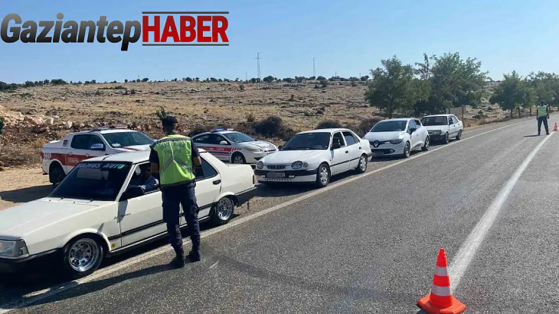 Gaziantep'te emniyet kemeri denetiminde 20 sürücüye ceza