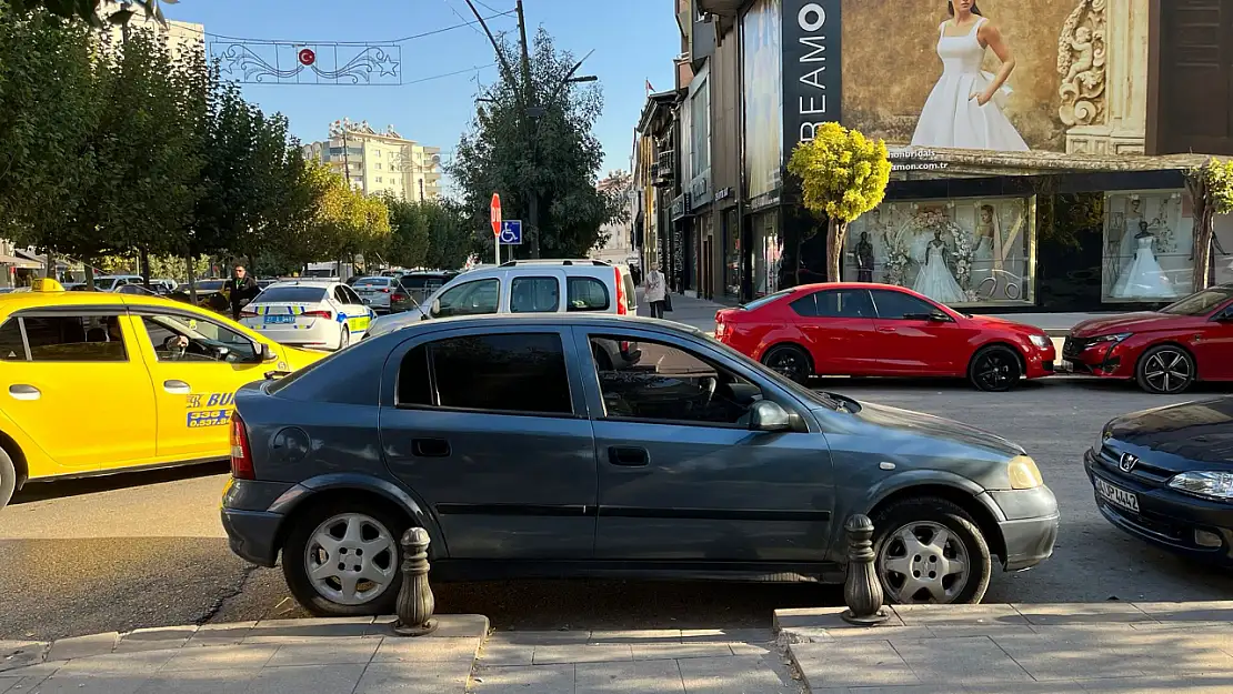 Gaziantep'te Engelli Park Yerlerini İhlal Eden Sürücülere Ağır Ceza