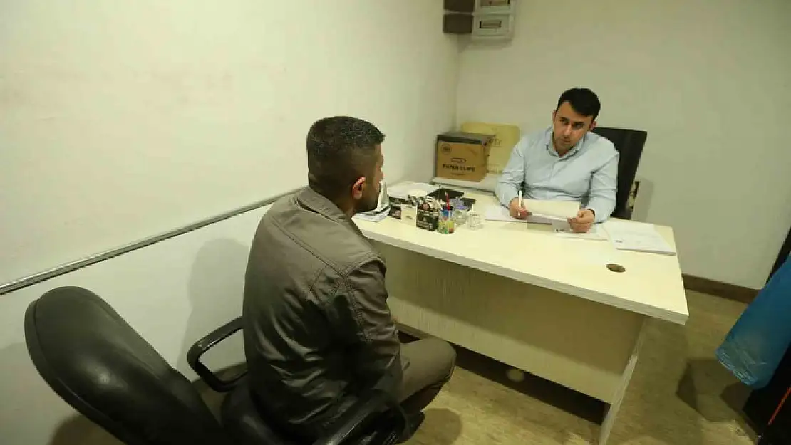 Gaziantep'te gençler kariyer merkezi ile istihdam ediliyor