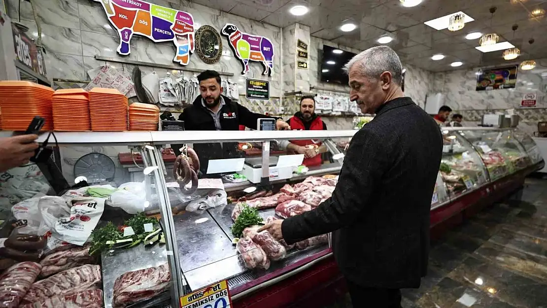 Gaziantep'te hijyen kurallarına aykırı şekilde saklanan etlere el konuldu