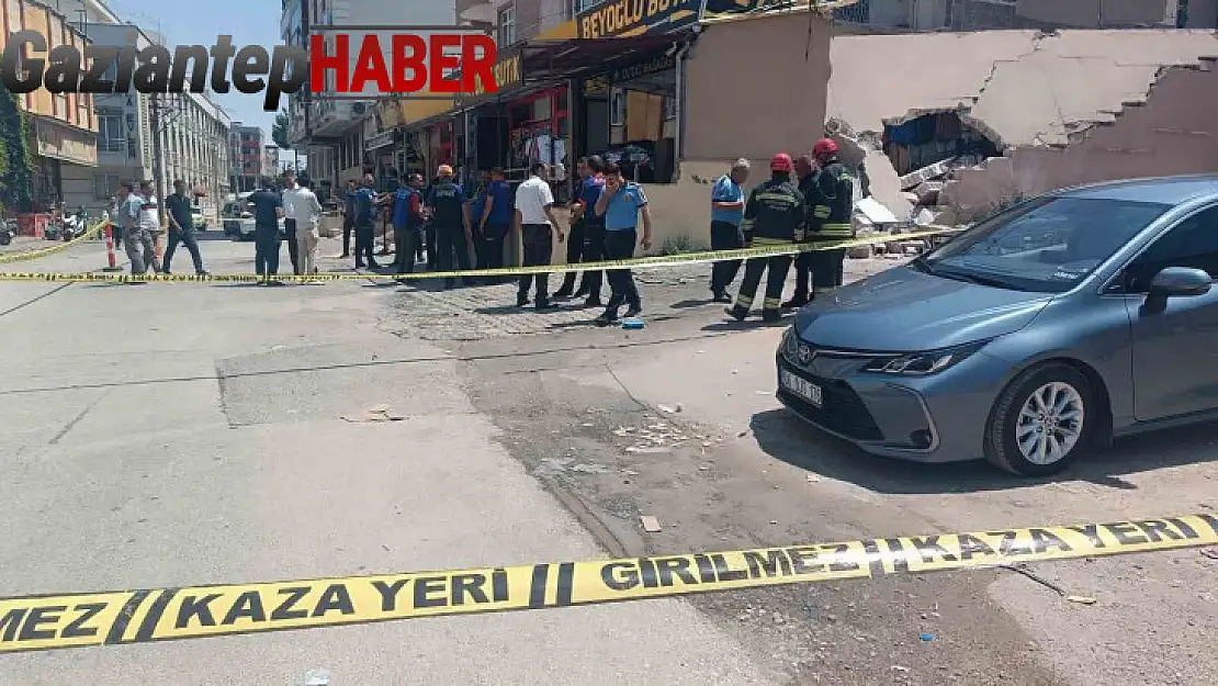 Gaziantep'te iki katlı binanın bahçe duvarı yıkıldı: 5 yaralı