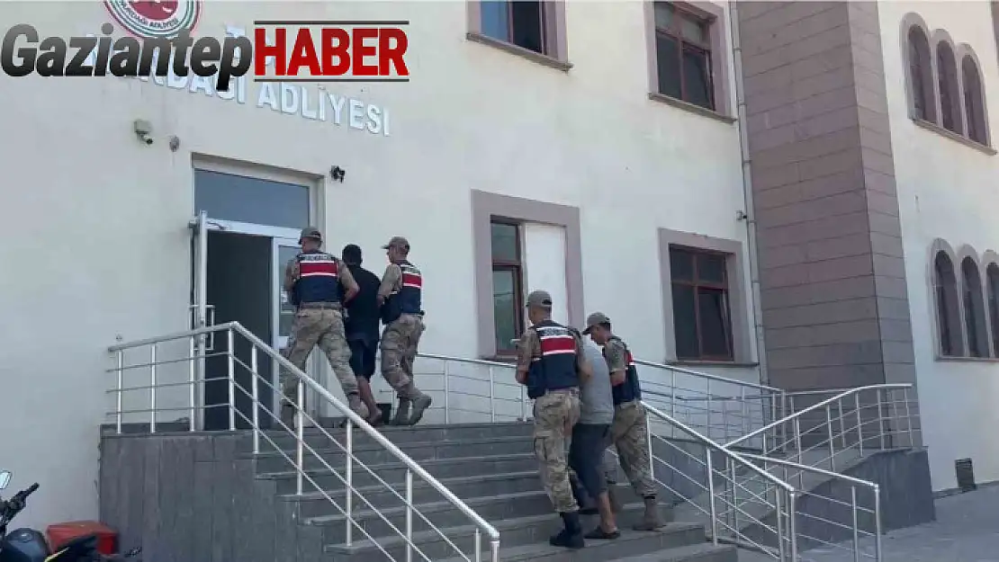 Gaziantep'te kaçak göçmen organizatörü 2 şahıs tutuklandı