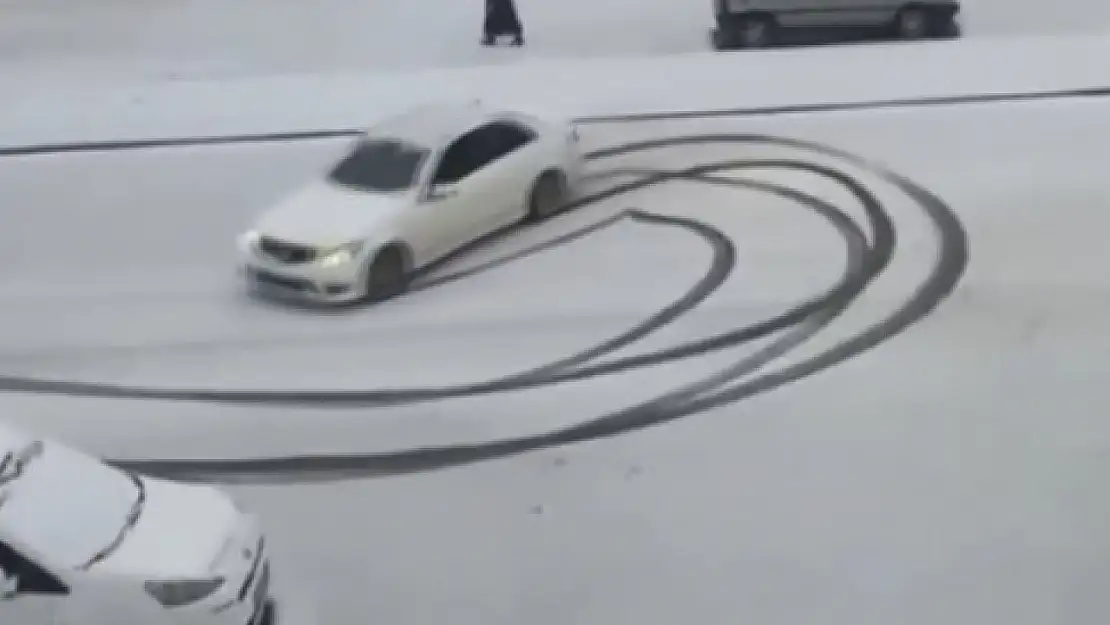 Gaziantep'te karlı yolda drift atan sürücüye 46 bin lira ceza