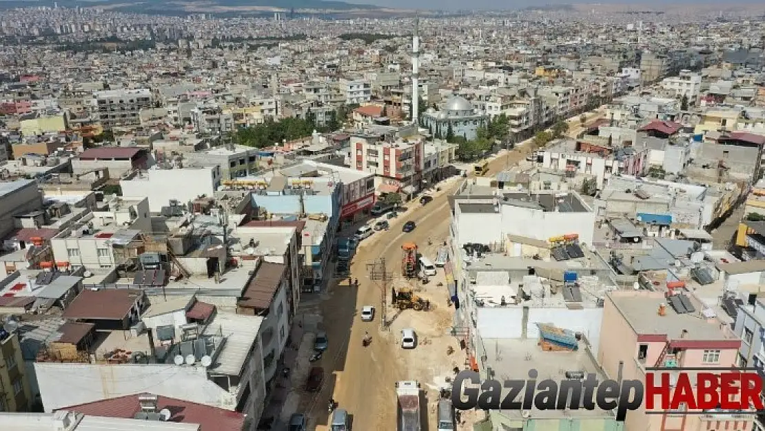 Gaziantep'te kilit taşları sökülüyor asfalt dökülüyor