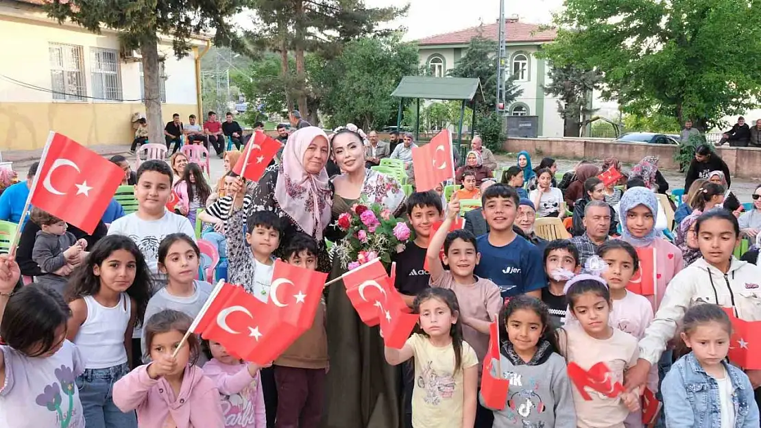 Gaziantep'te kırsaldaki çocukların yüzü 'Köy Konserleri' ile güldü