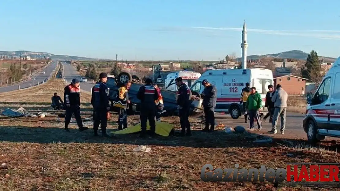 Gaziantep'te öğrenci servisi ile bir araç çarpıştı: 1 ölü, 12 yaralı