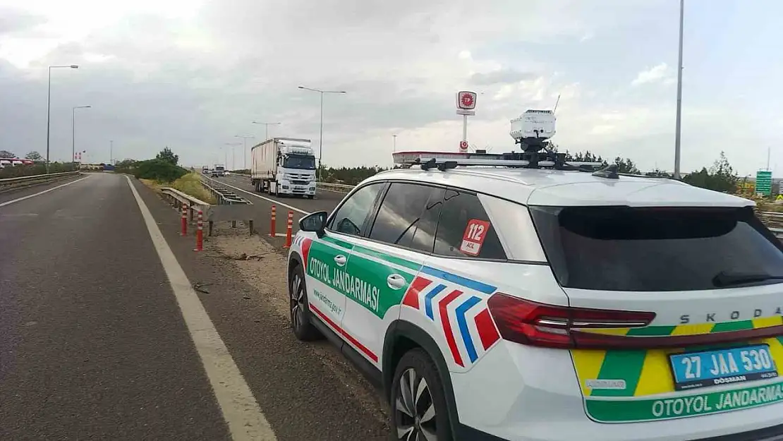 Gaziantep'te otoyolda kural ihlali yapan 2 bin 46 araca ceza