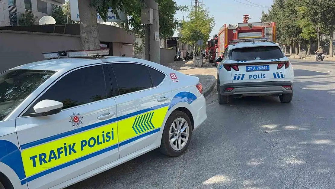 Gaziantep'te tekstil fabrikasında çıkan yangın söndürüldü