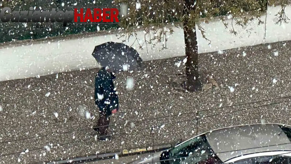 Gaziantep'te yılın ilk kar yağışı