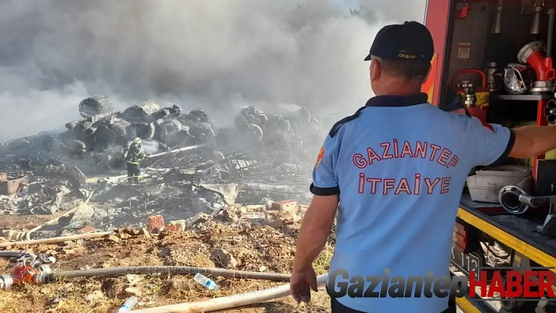 Gaziantep'teki depo yangını 6 saatte kontrol altına alındı