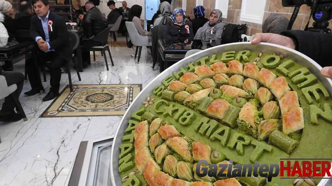 Gaziantepli gazi baklavacıdan şehitler günü etkinliği