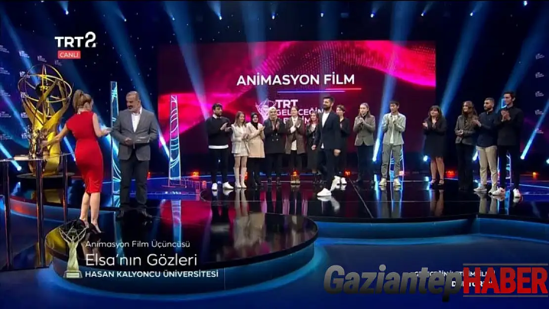 Geleceğin İletişimcilerine TRT'den ödül