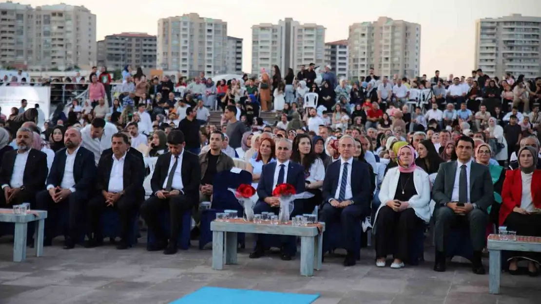 GİBTÜ'da mezuniyet heyecanı