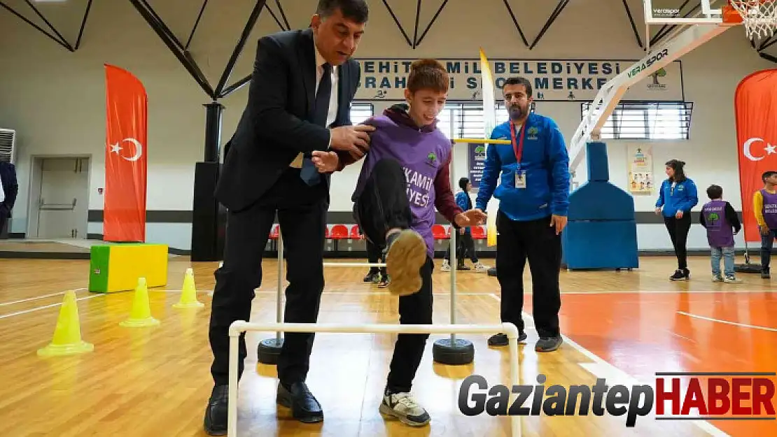 Görme engelli öğrenciler spor yaptı, oyunlar oynadı