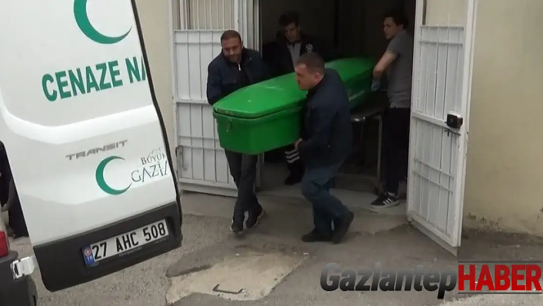 Haraç vermeyen esnaf kalbinden bıçaklanarak öldürüldü