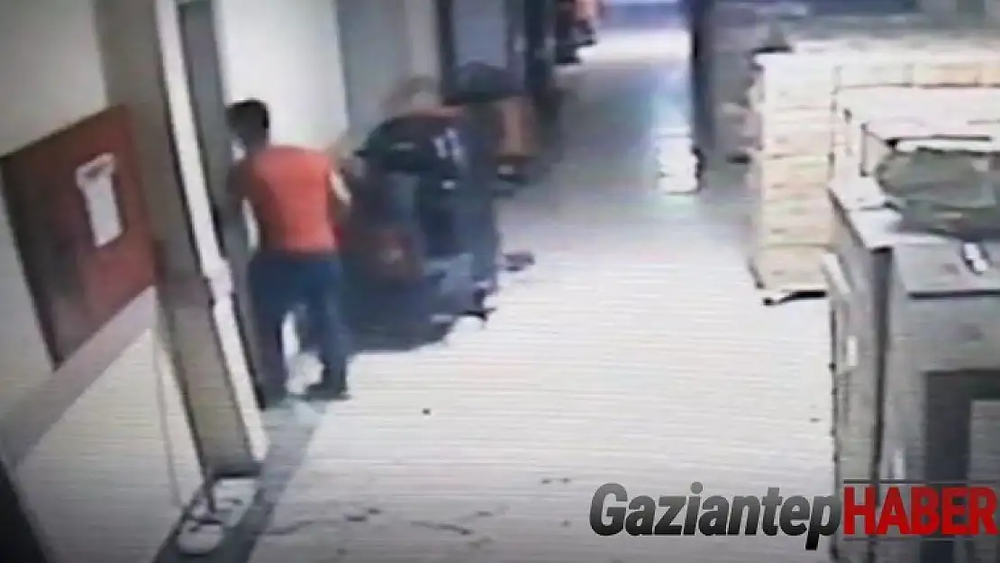 Hastanenin giyinme odasından hırsızlık yaptı kameraya yakalandı