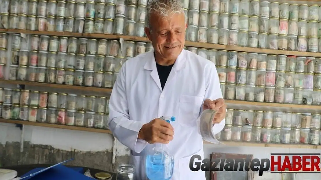 Her gün 4 ton parasını dezenfekte ediyor
