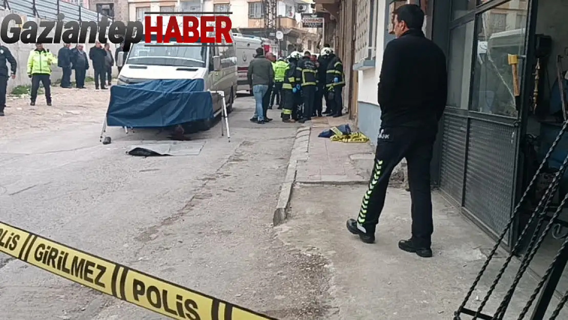 İşçi servisinin altına kalan yaşlı adam hayatını kaybetti