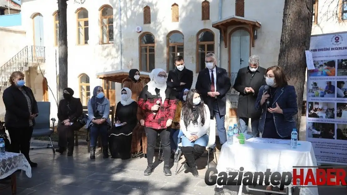 Kadınların aile ortamında sağladığı düzen mahallelere yayılacak